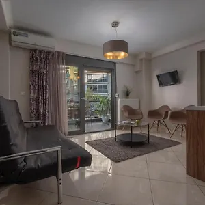 Antigonidon Square Daire Selanik