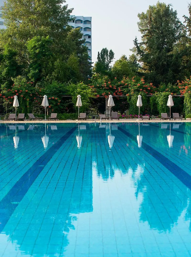Курортный комплекс Ghotels Athos Palace Kallithea